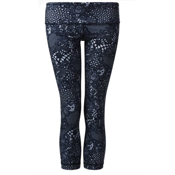 Lululemon Wunder Under Crop III Pretty Lace White Black Sz 4 Moisture Wicking - Picture 4 of 11